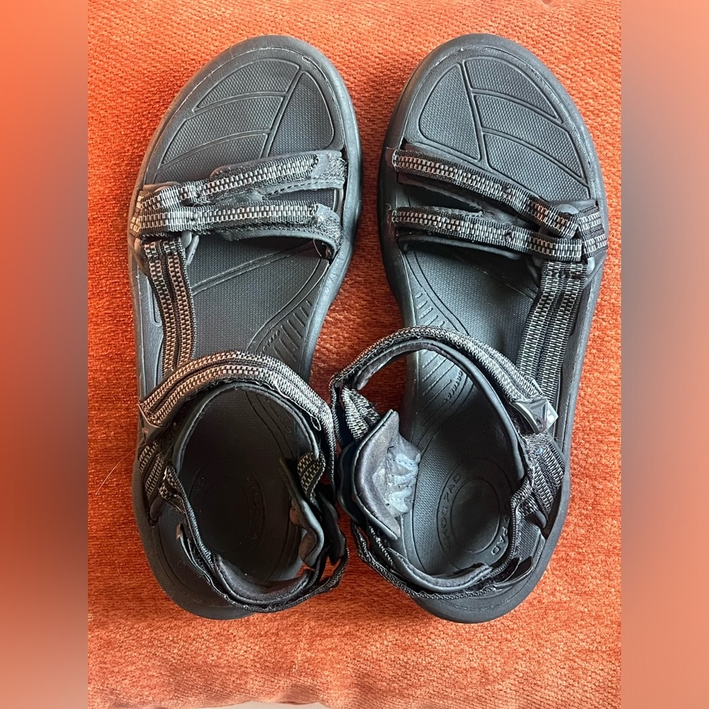 Teva 8.5 W hiking/water sandals